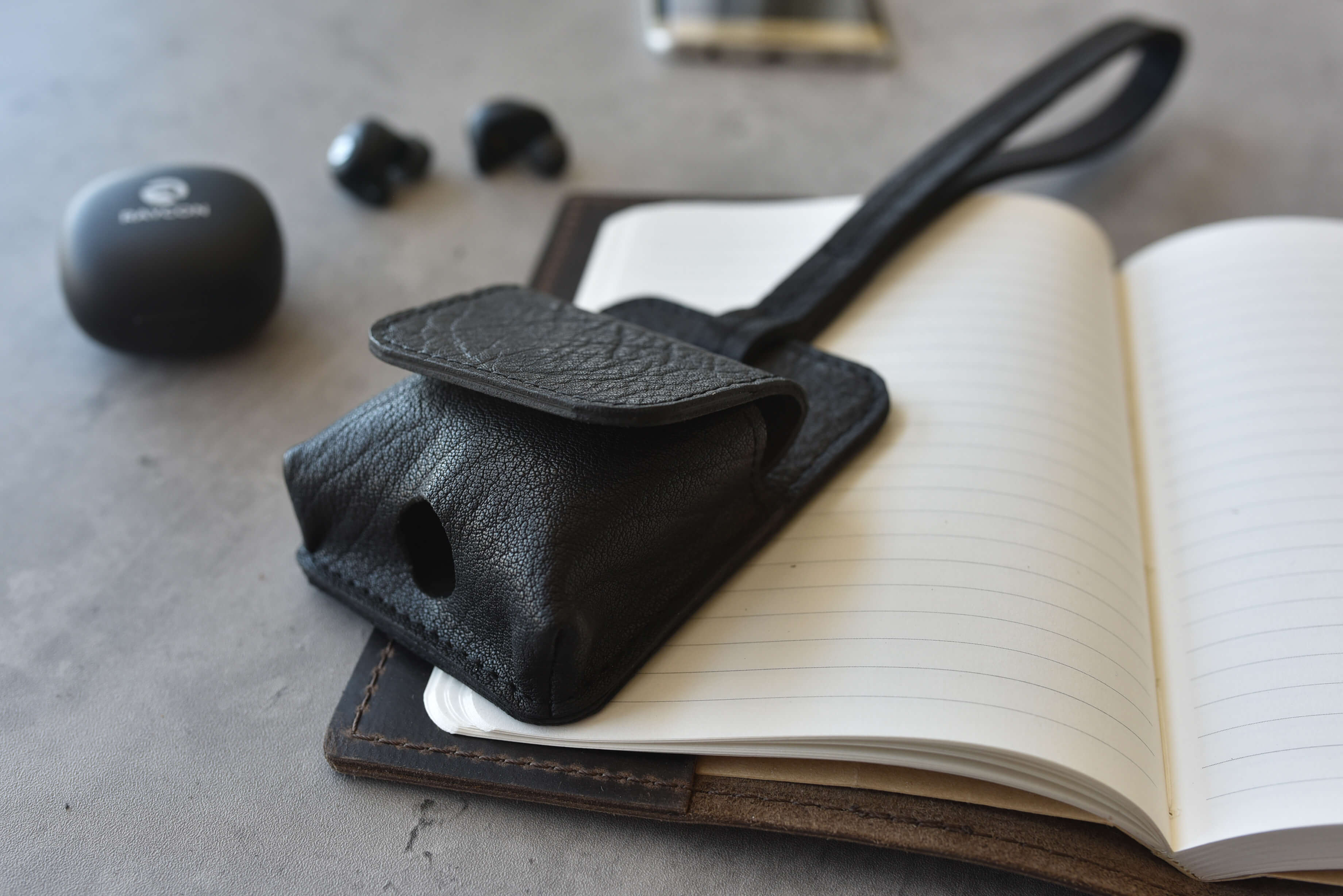 Leather Airpod Holder