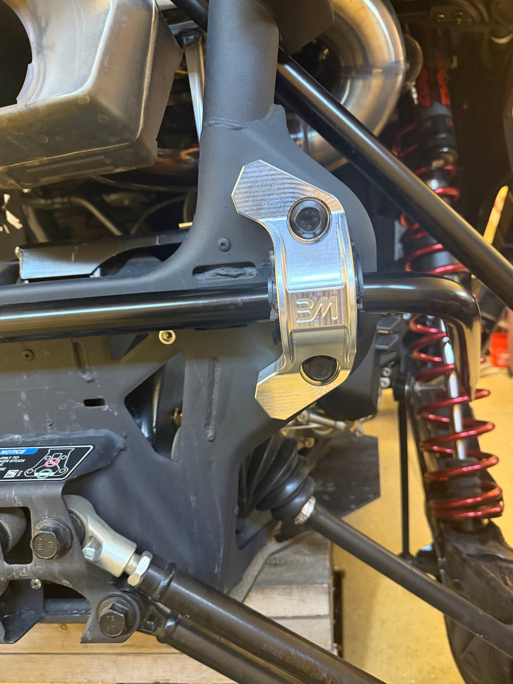 Maverick R Rear Sway Bar Mounts